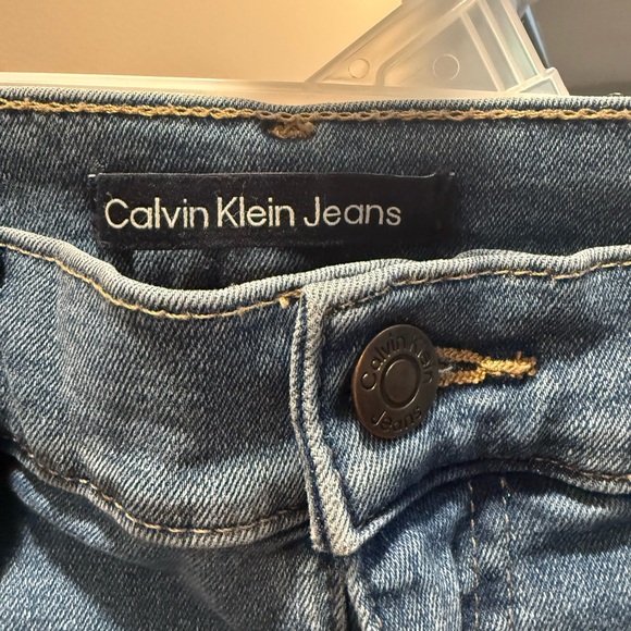 Calvin Klein Jeans Women's Straight Leg in Blue - Picture 2 of 6